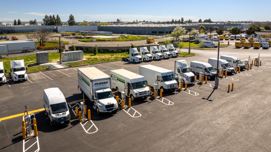 Hitachi’s Grid-eMotion fleet solution charging electric trucks at Penske truck depot in Stockton, California. Photo: Hitachi Energy Hitachi’s Grid-eMotion fleet solution charging electric trucks at Penske truck depot in Stockton, California. Photo: Hitachi Energy